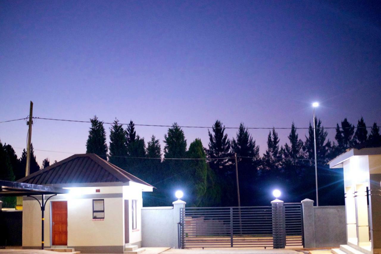 Green Haven Apartments Езулвіні Екстер'єр фото